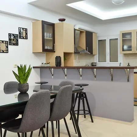 Feve'S Apartment Kalamata Exterior photo